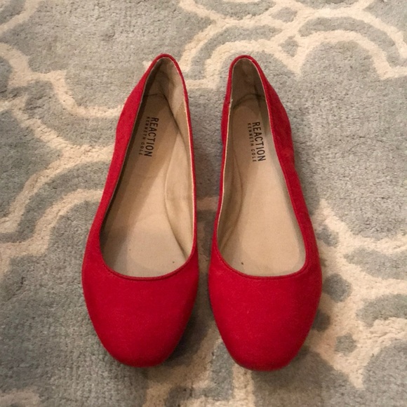 Kenneth Cole Reaction Shoes - Kenneth Cole Reaction // Red suede ballet flats